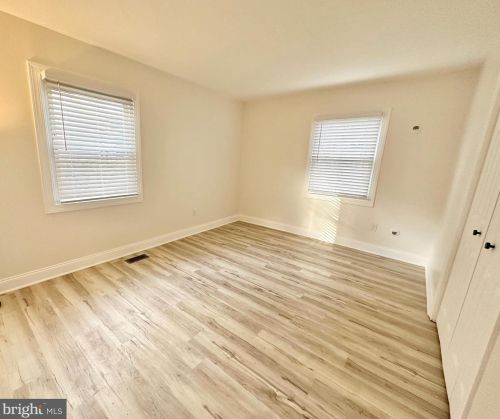 27 Emerald Ln, Willingboro NJ  08046-2255 exterior