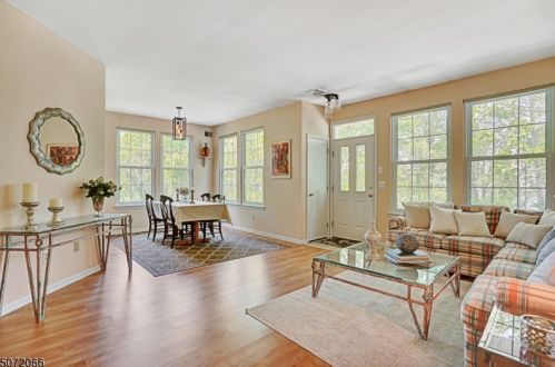 47 Pheasant Brook Ct, Bedminster NJ  07921-2040 exterior