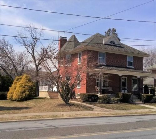 24 Park Ave, Marsh, PA 19520-9634