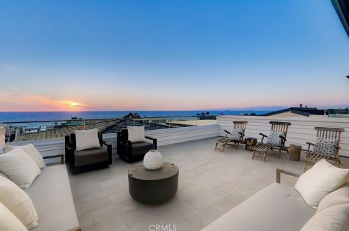 413 Bayview Dr, Manhattan Beach CA  90266-5717 exterior