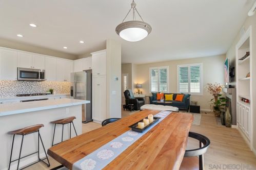 11249 Carmel Crk Rd, San Diego CA 92130-2624 exterior