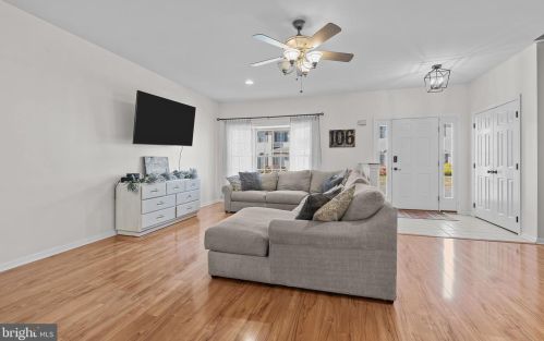 106 Marble House Dr, Bear DE  19701-4028 exterior