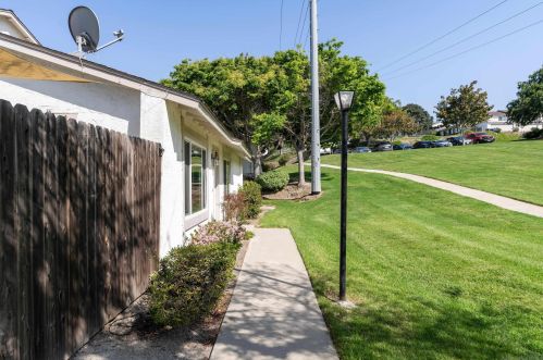 3682 Cliff Way, Oceanside CA  92056-4703 exterior