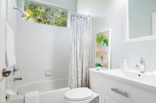 7566 Citrus Hill Ln, Naples FL  34109-0600 exterior