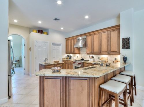 22043 Sycamore Grv, Bonita Springs, FL 34135-8146