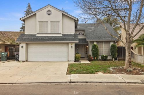 2308 Grouse Crossing Way, Modesto CA  95355-9216 exterior