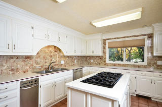 1510 Elmwood Dr, Huntsville, AL 35801-2122