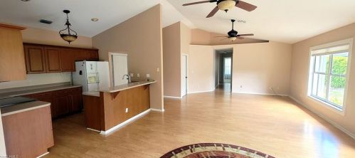 2540 Royal Palm Ct, Naples, FL 34103-4579
