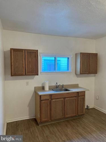 55 Roosevelt St, West Deptford NJ  08066-1028 exterior