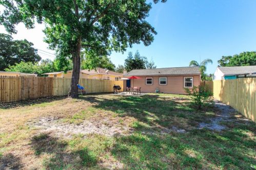 2828 41st Ave, Saint Petersburg FL  33714-4546 exterior