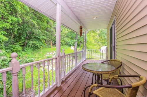 203 Leetown Rd, Stormville, NY 12582-5615