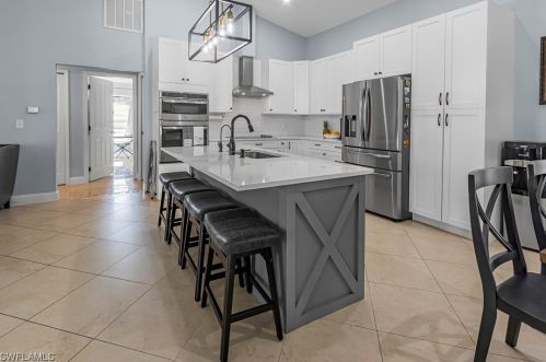 3019 40 St, Lehigh Acres FL 33976-4642 exterior