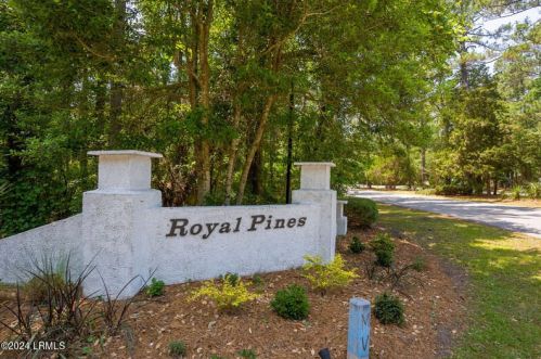 13 James F Byrnes St, Beaufort SC  29907-1940 exterior