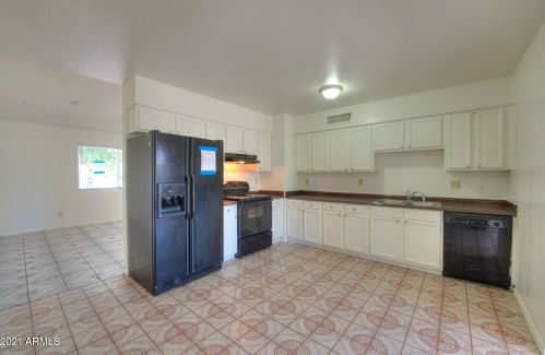 9922 88 Ave, Peoria AZ 85382-8632 exterior