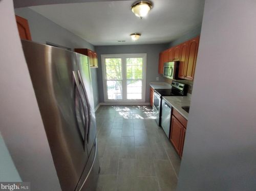 7757 Durer Ct, Springfield VA  22153-3416 exterior