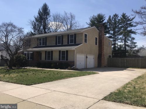 2508 Barlow Rd, Wilmington, DE 19810-2208