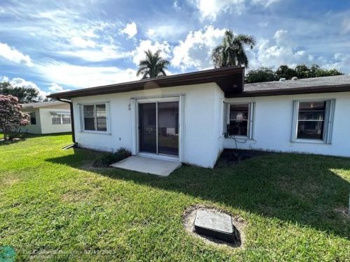 6338 Lasalle Rd, Delray Beach FL  33484-1594 exterior