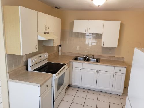 1321 24 St, West Palm Beach FL  33404-4555 exterior