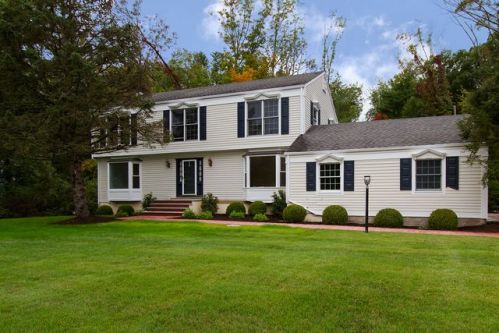 6 Colony Row, Chappaqua, NY 10514-1803