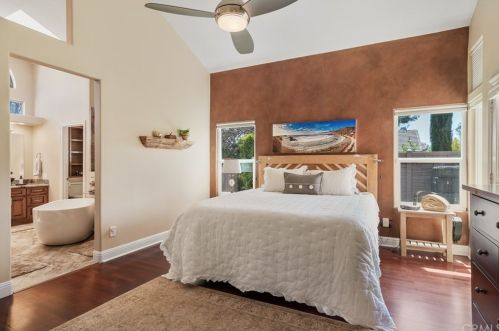 732 Buckingham Dr, Redlands CA  92374-6421 exterior