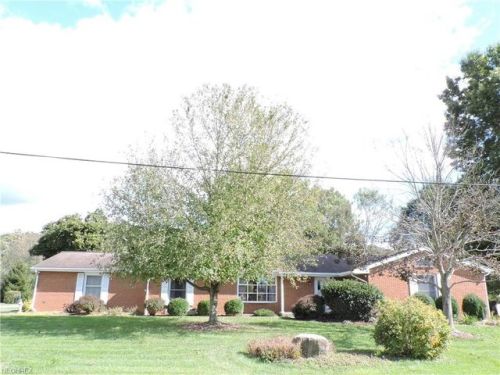 106 Wyandotte Dr, Marietta, OH 45750-1259
