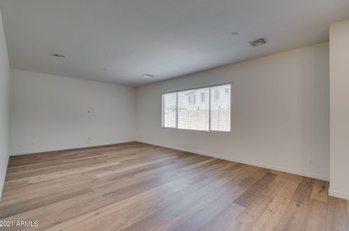 4716 Tremaine Ave, Gilbert AZ  85234 exterior