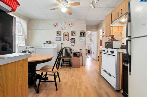 54 Wordsworth St, Boston MA 02128-1105 exterior