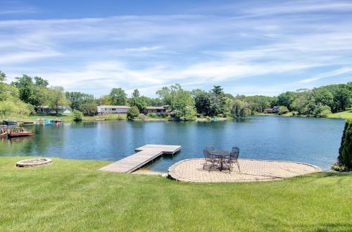 12323 White Oak Dr, Crown Point IN  46307-8420 exterior