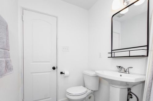 2034 28th Ave, Saint Petersburg FL  33713-4145 exterior