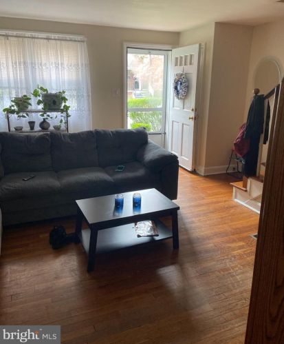 106 Scott St, Wilmington, DE 19805-3416