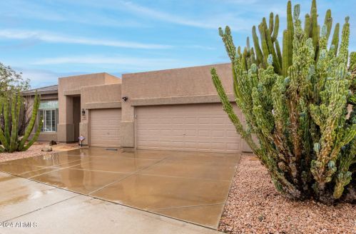 2429 Megan St, Chandler, AZ 85224-3487