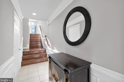 3214 Theodore R Hagans Dr, Washington, DC 20018-4319
