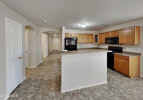 8830 Toronto Way, Tolleson AZ  85353-9020 exterior