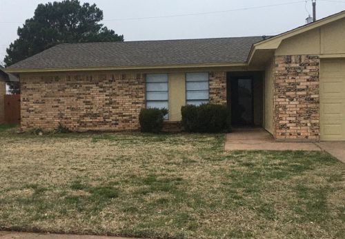 910 Presidio Dr, Abilene, TX 79605-3525