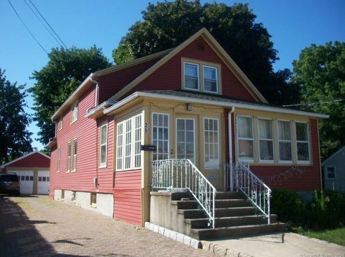 25 Truman St, Bridgeport, CT 06606-4927