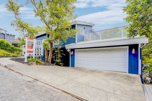 95 Colorados Dr, Millbrae, CA 94030-2107
