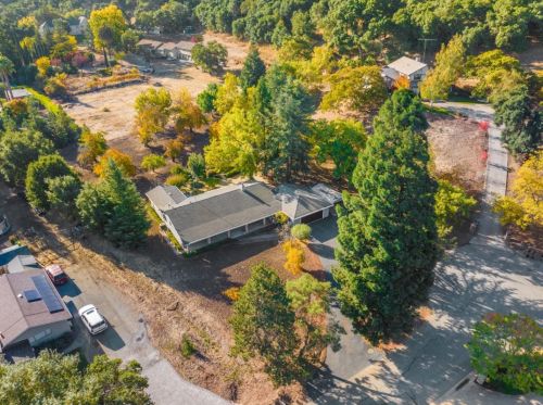 2130 Lilac Ln, Morgan Hill, CA 95037-9558