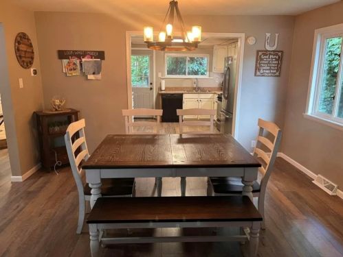 257 6th St, Connellsville PA  15425-2528 exterior