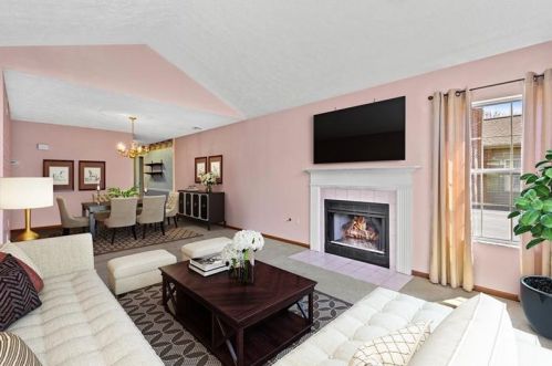 1468 Greenbriar Ct, Library, PA 15129-9282