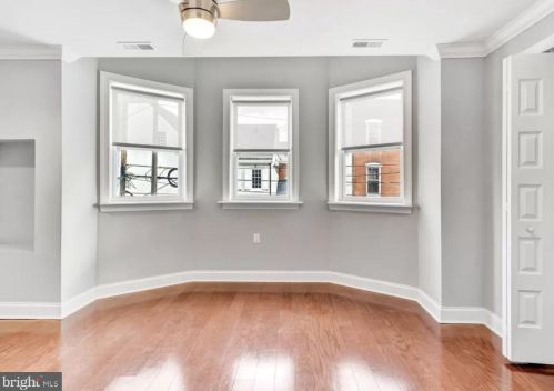 602 2nd St, Philadelphia PA  19147-2437 exterior