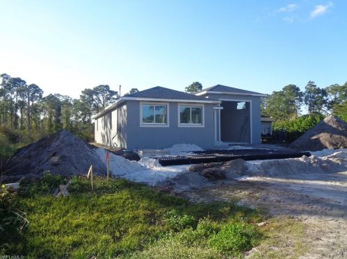 802 Andover Ave, Lehigh Acres, FL