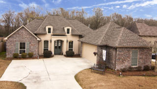 4042 Shady Rdg, Zachary, LA 70791-5438