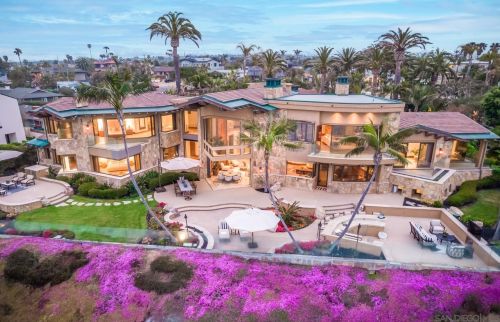 5305 Carlsbad Blvd, Carlsbad CA 92008-4416 exterior