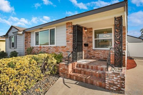 6829 Birchwood St, San Diego, CA 92120-2815