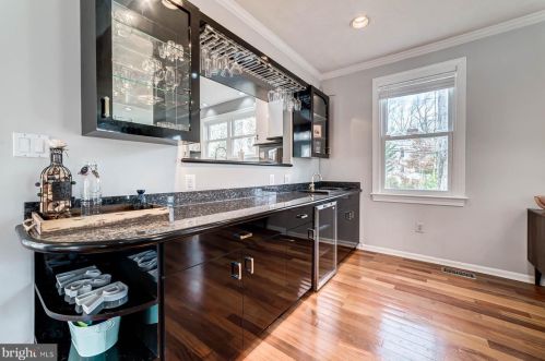 5838 Fitzhugh St, Springfield VA  22015-3625 exterior