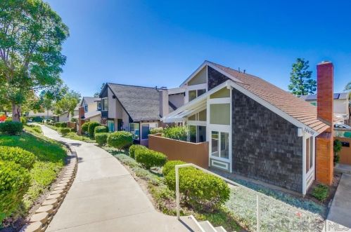 10690 Esmeraldas Dr, San Diego, CA 92124-2008