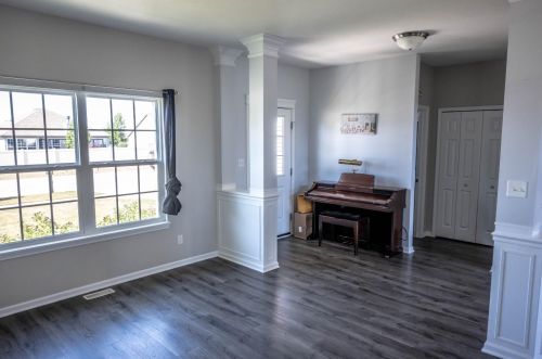 647 118th Ave, Crown Point IN  46307-8569 exterior