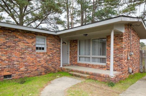 5438 Sumac Cir, Fayetteville, NC 28304-5862
