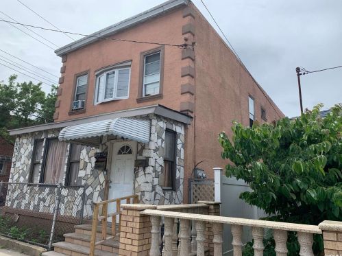 144-01 105th Ave, Jamaica, NY 11435-3235