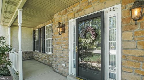 118 Clemens Cir, Norristown, PA 19403-3085
